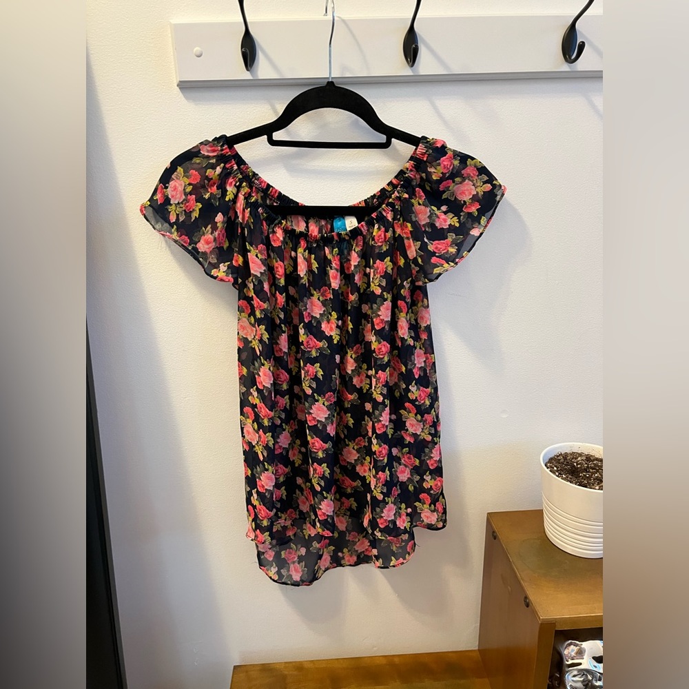 Floral top